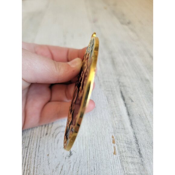 Vintage‎ gold tone egg green ornament xmas decor spring - Picture 3 of 6